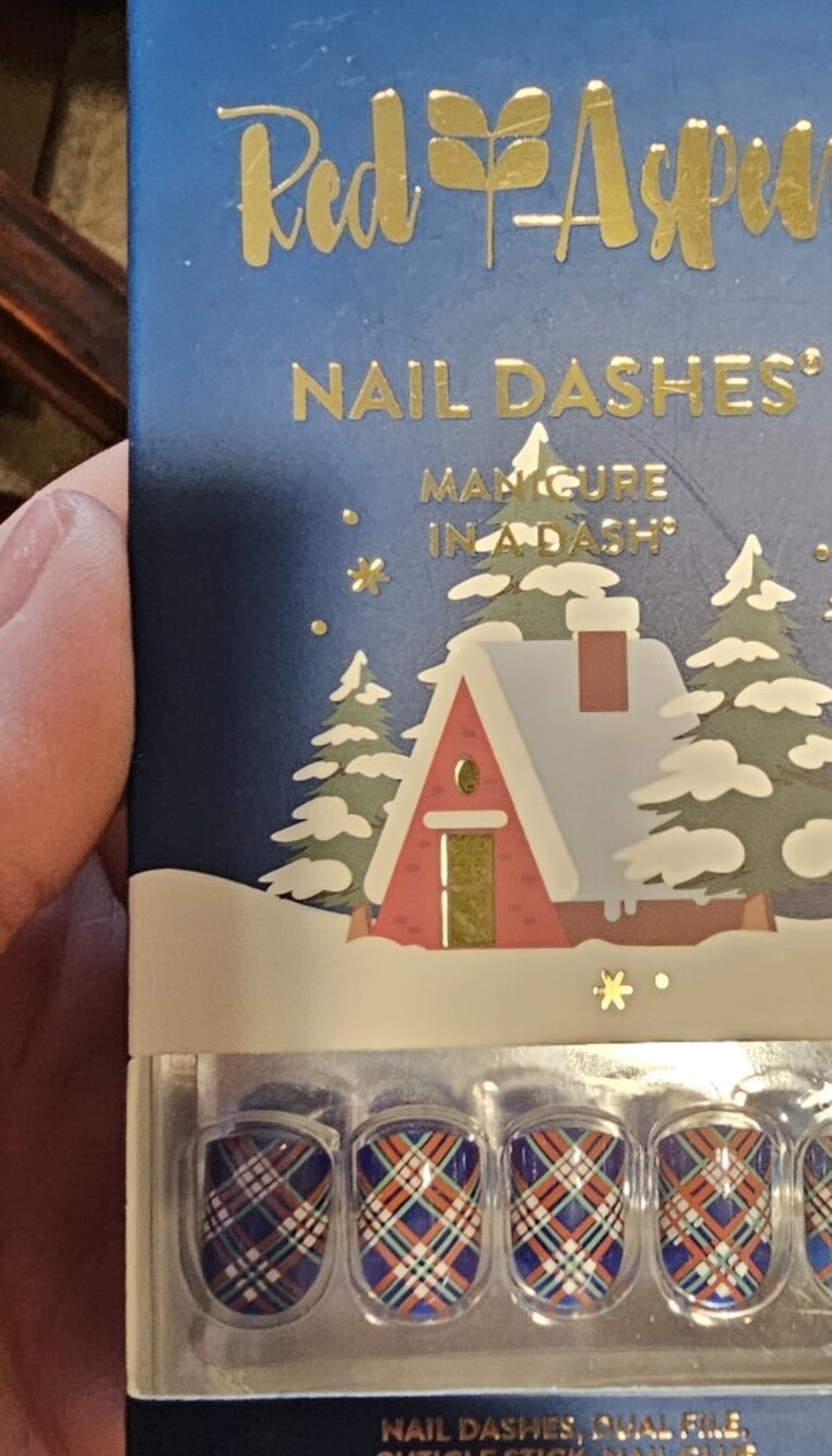 Plaid Press-On Nails Set with Winter Cabin Art